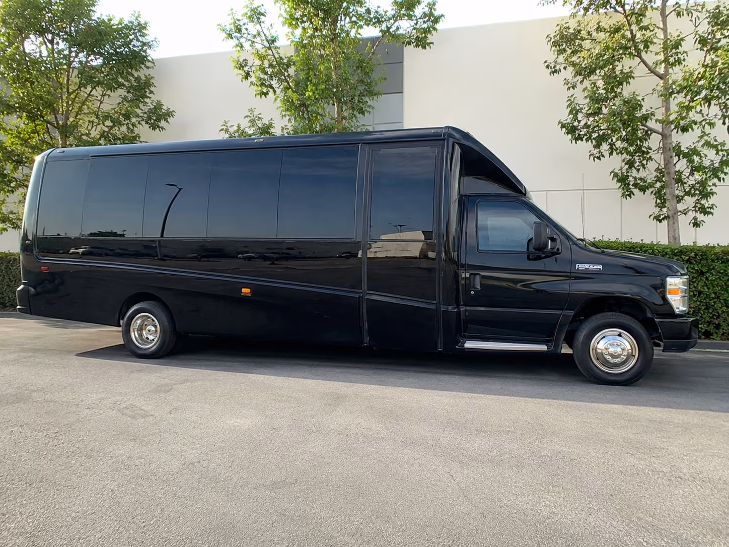 guest shuttles to the wine garden at the navy yard and wedding venues around philadelphia